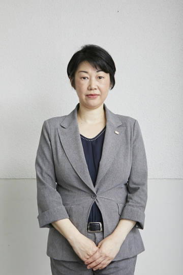 山川 亮子